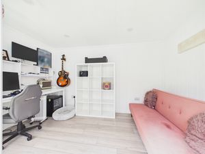 Garden Room- click for photo gallery